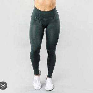 Alphalete halo leggings